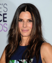 Sandra Bullock - 40th Annual People's Choice Awards at Nokia Theatre L.A. Live in Los Angeles, CA - January 8 2014 - 332xHQ KK3hM2yD