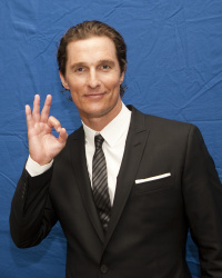 Matthew McConaughey - "The Lincoln Lawyer" press conference portraits by Armando Gallo (Beverly Hills, March 9, 2011) - 16xHQ OEWJg1JK