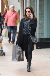 Eva Longoria - Shopping at The Grove in Los Angeles, 29 января 2015 (25xHQ) OVJ8RxT8