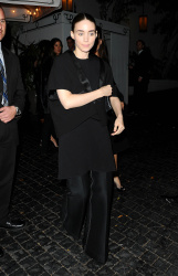 Rooney Mara - Leaving The Chateau Marmont in West Hollywood - February 18, 2015 (9xHQ) P1NTweG3