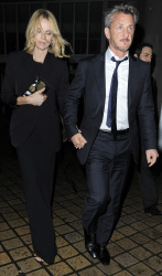 Sean Penn - Charlize Theron and Sean Penn - seen leaving Royal Festival Hall. London - February 16, 2015 (153xHQ) PkuVCH35