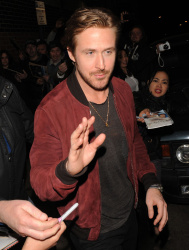Ryan Gosling - Night out in London - April 9, 2015 - 12xHQ PngT2tQl