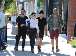 Rose McGowan - Out and about in LA, 17 января 2015 (30xHQ) Q0I9WBb4