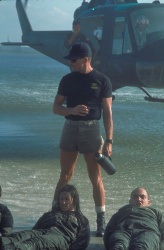Demi Moore, Ridley Scott, Viggo Mortensen - Промо стиль и постеры к фильму "G.I. Jane (Солдат Джейн)", 1997 (25хHQ) RPnaGSfS