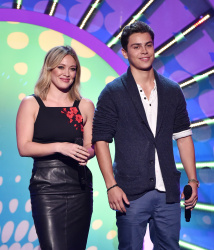 Hilary Duff - At the FOX's 2014 Teen Choice Awards in Los Angeles, August 10, 2014 - 158xHQ UTsyRFav