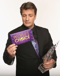 "Nathan Fillion" - Nathan Fillion - 39th Annual People's Choice Awards Portraits by Christopher Polk (Los Angeles, January 9, 2013) - 8xHQ VmdfyyZM
