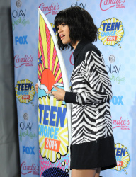 Zendaya Coleman - FOX's 2014 Teen Choice Awards at The Shrine Auditorium on August 10, 2014 in Los Angeles, California - 436xHQ WDcbTRFz