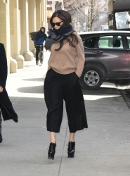 Victoria Beckham - Out and about in NYC - February 16, 2015 (13xHQ) Y17ZLnsy