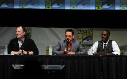 Robert Downey Jr. - "Iron Man 3" panel during Comic-Con at San Diego Convention Center (July 14, 2012) - 36xHQ YsKnWP09