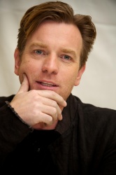 Ewan McGregor - 'Haywire' Press Conference Portraits by Vera Anderson - January 7, 2012 - 10xHQ ZUswIt6S